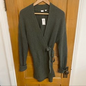 NWT Gap wrap sweater
